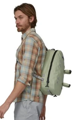 Patagonia Guidewater Sling 15l 20 Patagonia Guidewater Sling 15l -Fashion Men Clothing Store TB50202SALVIAGREEN 1